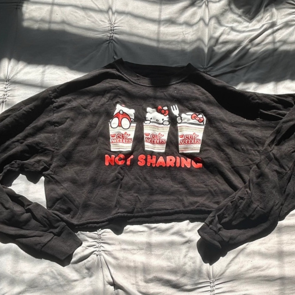 Hello-Kitty Ramen Sweater Sanrio
